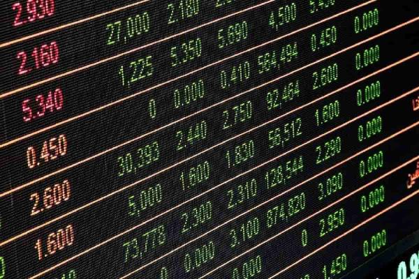 Tabla de posiciones de las acciones en medio de los pronósticos para la bolsa de valores. 