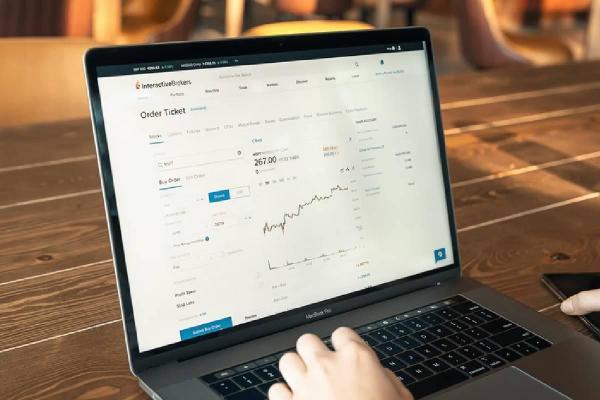Mediante los gráficos es posible analizar el riesgo beneficio