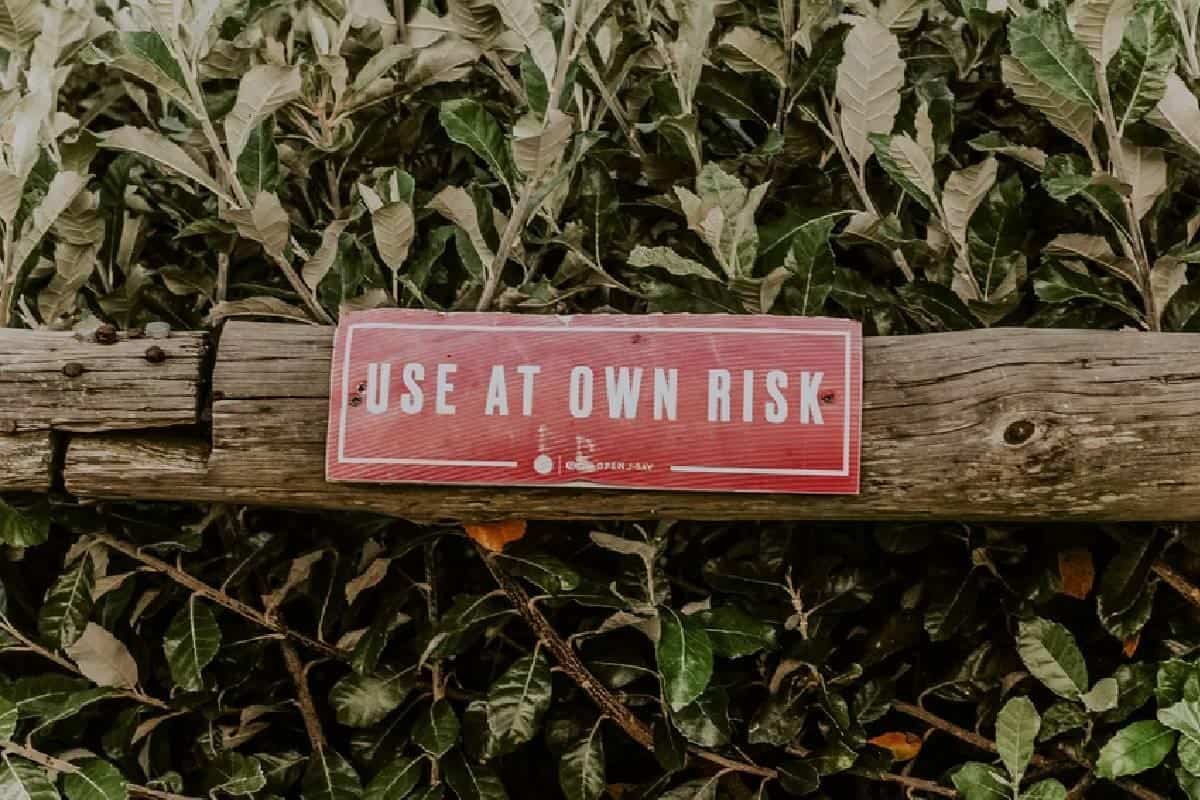 El margen es una forma de cobertura de los brokers. 