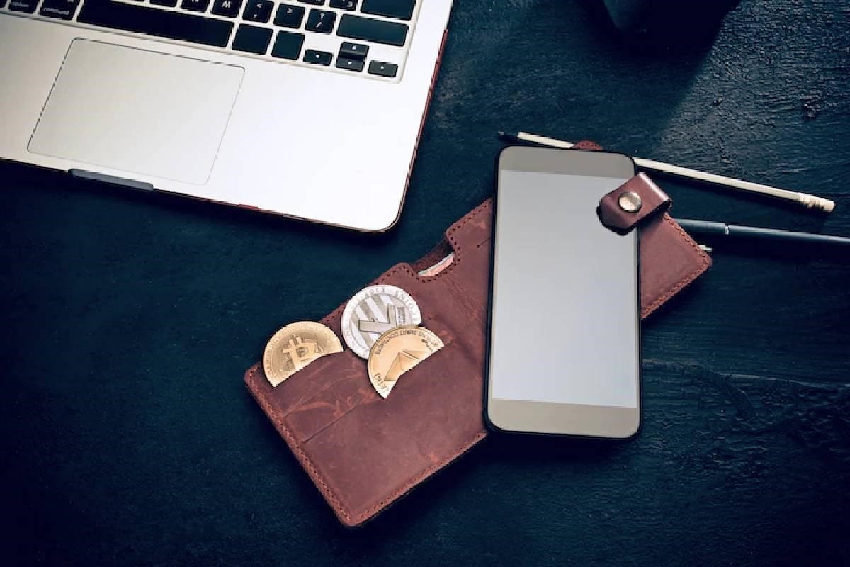 El ciberespacio ha permitido el auge de nuevas formas de inversión como las crypto.