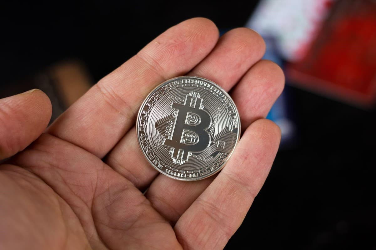 ¿Qué hacer con el Bitcoin en un contexto de caída de su valor?