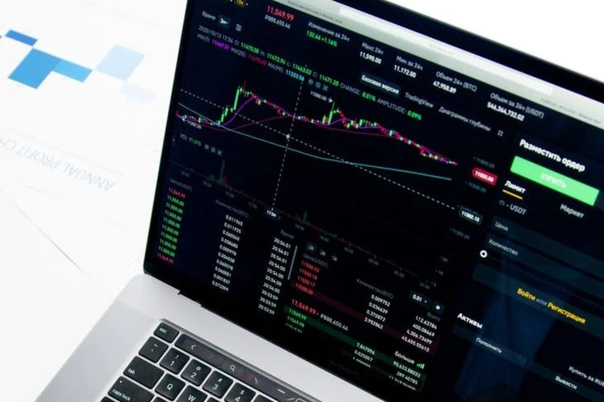 Investiga sobre el staking y descubre sus ventajas y desventajas