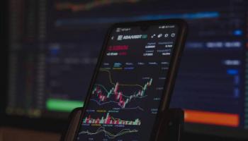 El curso criptomonedas te dará un acercamiento a los gráficos de cotización. 